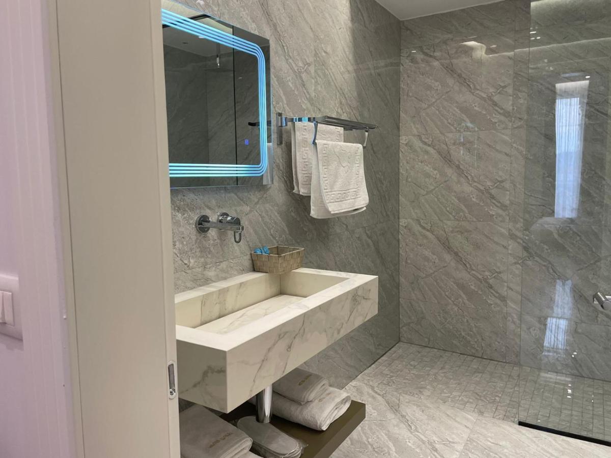 Hotel Ujvara Belsh Ngoại thất bức ảnh