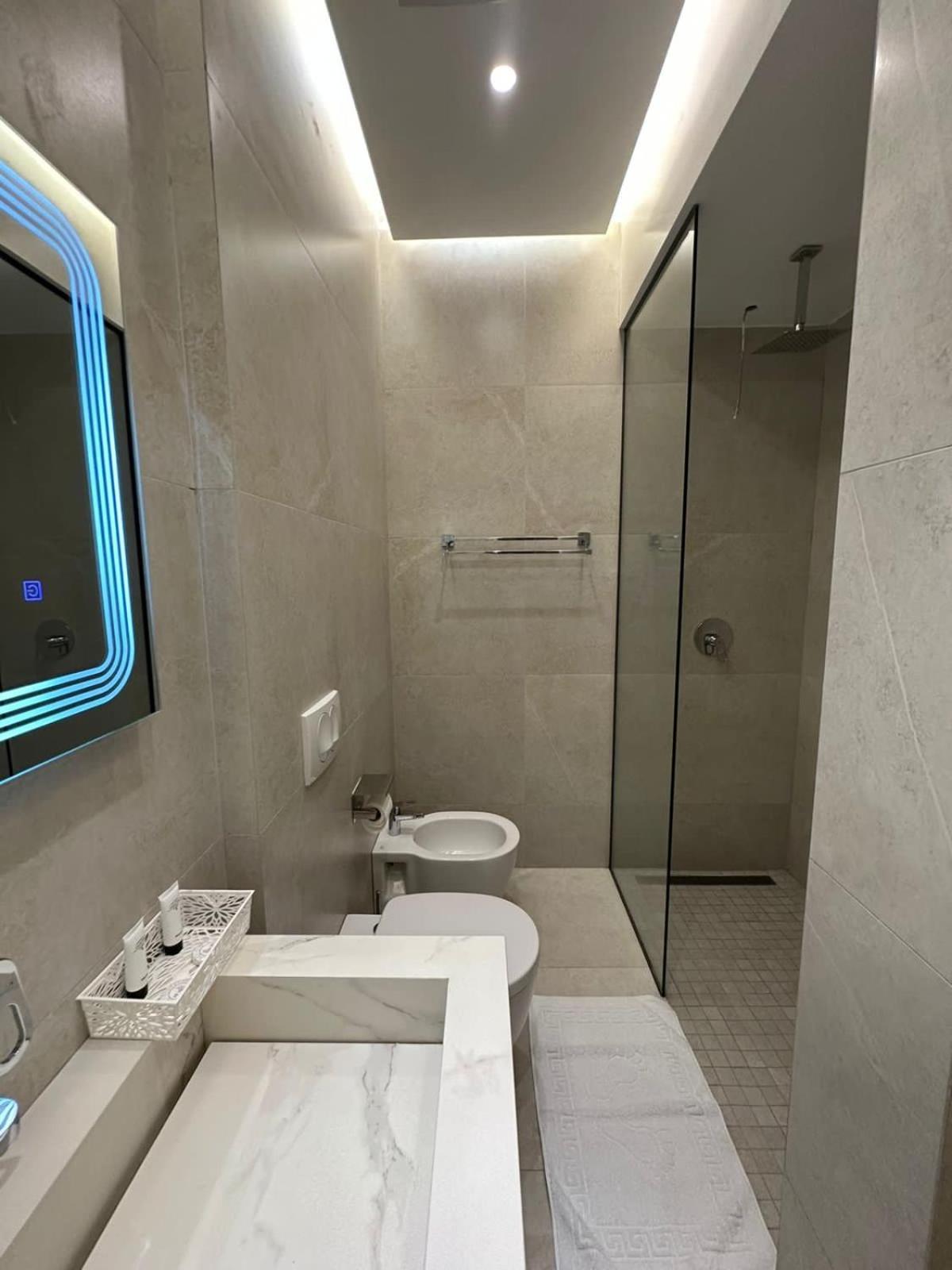 Hotel Ujvara Belsh Ngoại thất bức ảnh